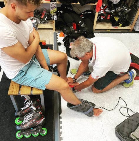 Quick fitting with Dominik Kahun by Center Ice in Munich